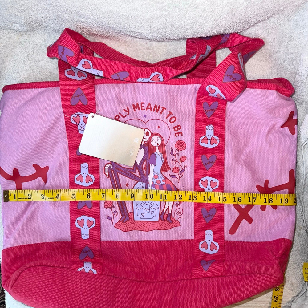 NWT 2024 The Nightmare Before Christmas Valentine’s Day Large Zippered Tote Bag - Picture 9 of 10